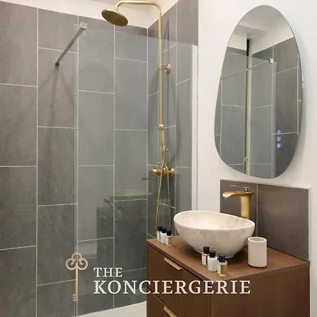 Atelier Verriere Sur Cour - Bastille 11e Apartment *
